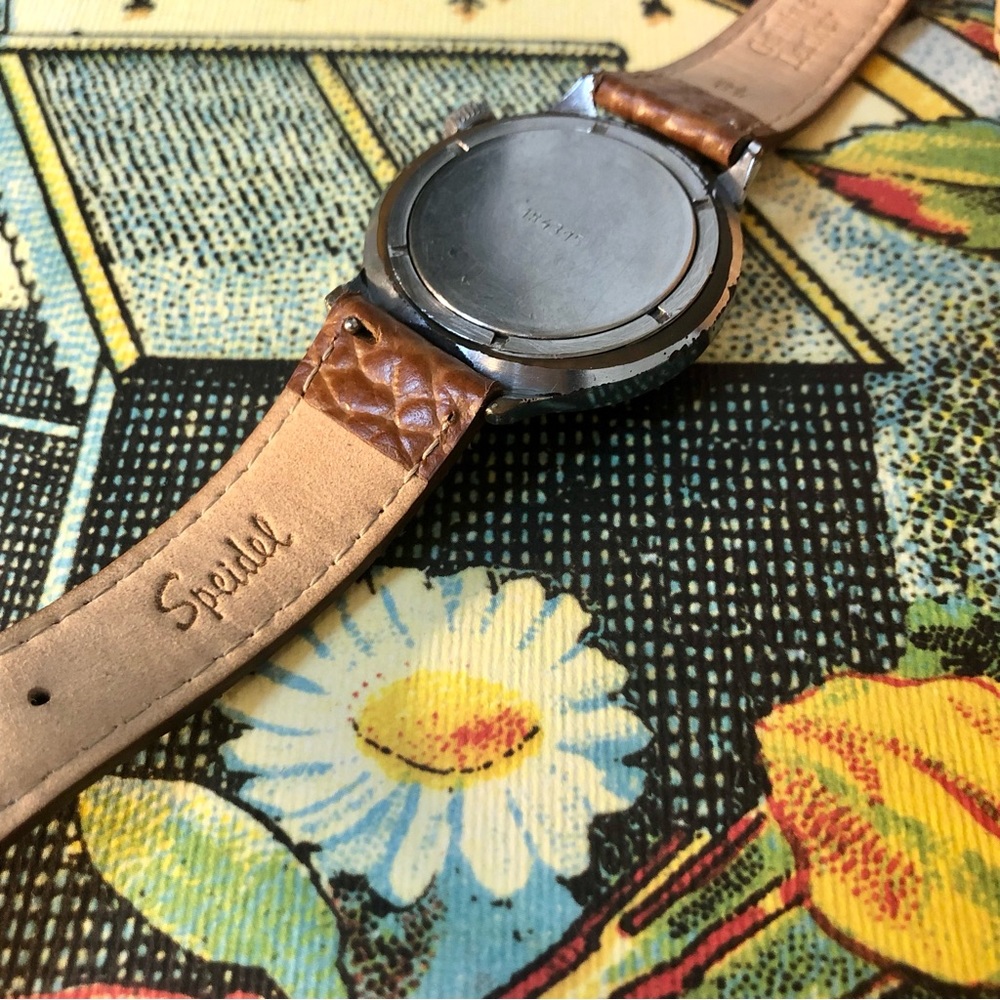 Vintage Mechanical Soviet Watch - Picture 3 of 5